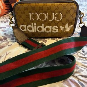 Gucci x Adidas Bag like new